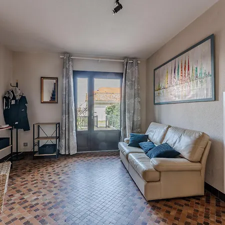 Maison Près Plage, Terrasse, Barbecue, - Fr-1-521-234